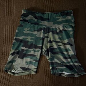 Splash Camo Biker Shorts - Green and Black